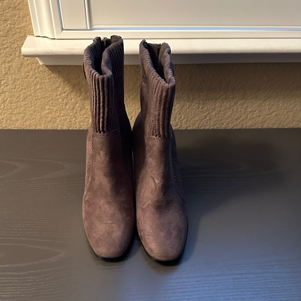 Impo Women's Knit-Top Ankle Booties - Taupe New, never worn